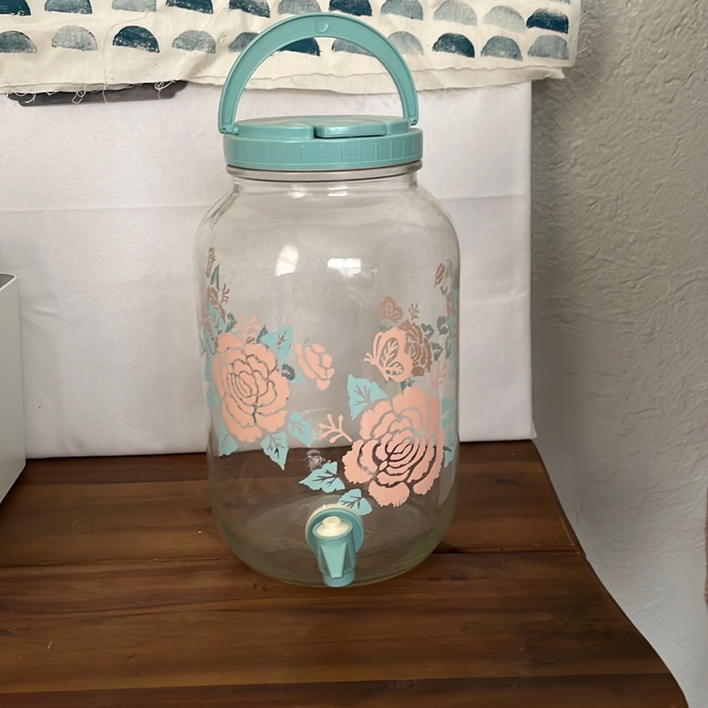 Vintage drink dispenser